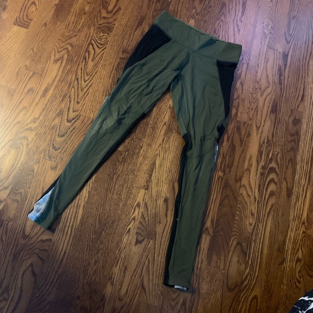 PINK VS Olive and Black Leggings with Mesh Pockets